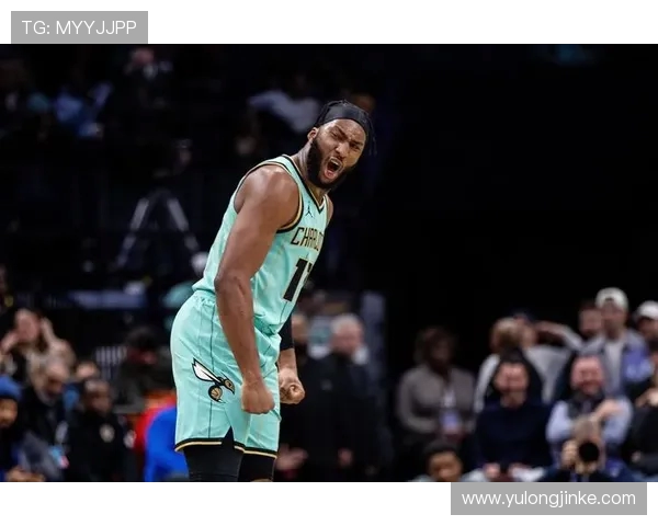 火箭队对雄鹿比赛的图文直播记录与战术分析