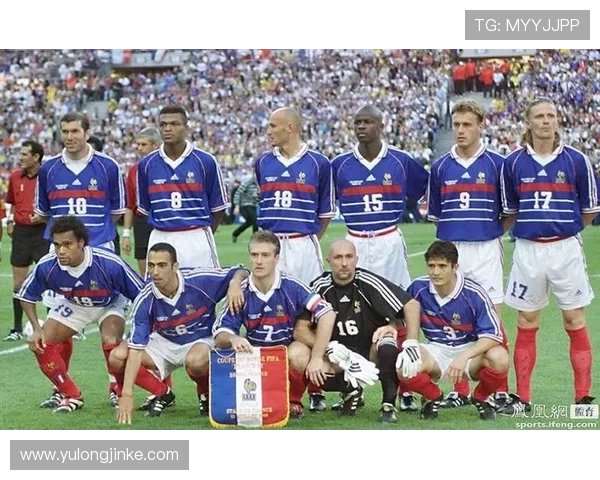 围绕98世界杯世界明星队的传奇荣耀与时代记忆辉煌征程全景回顾