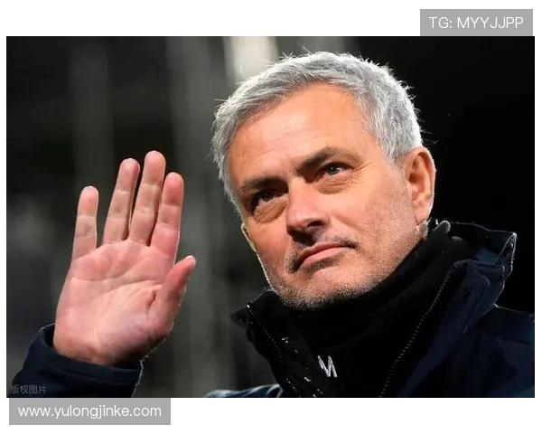 穆里尼奥将创历史成为首位执教七队晋级欧冠淘汰赛的教练
